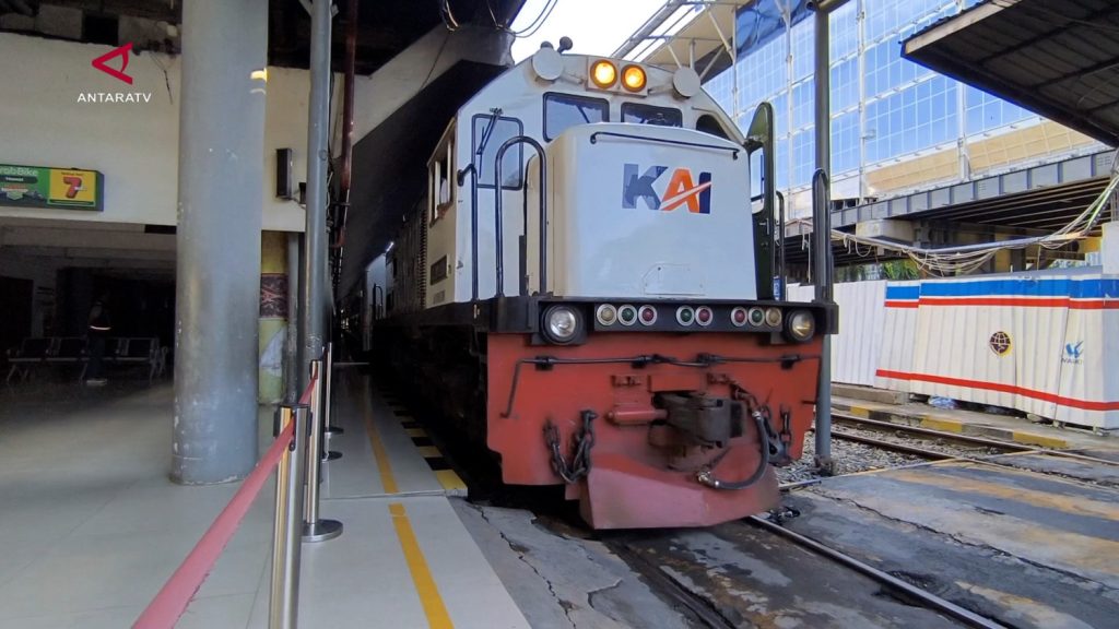 PEMADAMAN-LISTRIK-TAK-GANGGU-OPERASIONAL-KERETA-DI-SUMUT_1