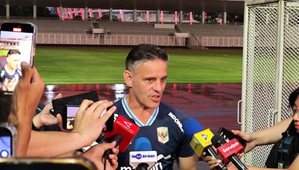 john_herdman_merasa_antusias_mengawal_timnas_indonesia_lawan_timnas_oman_dan_timnas_mozambik-RnUG_large