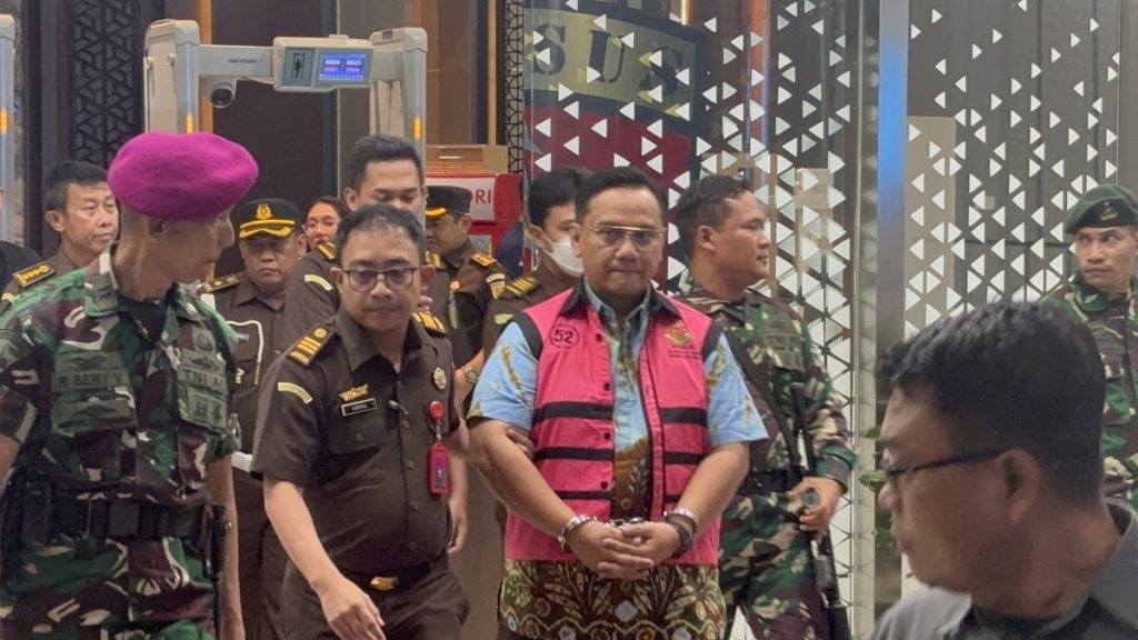 mantan_anggota_ombudsman_yeka_hendra_fatika-ix9c_large
