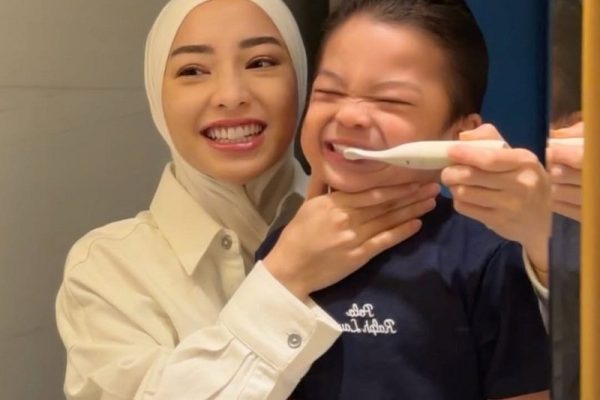 nikita_willy_dan_issa-8eb9_large