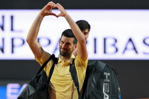 novak_djokovic-Hyxq_large