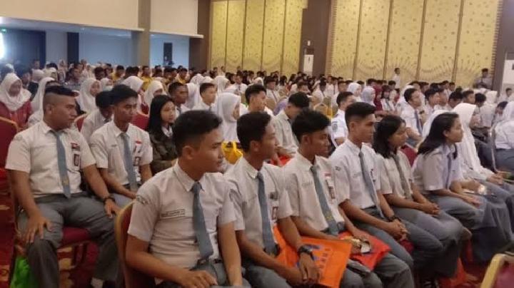 Latest Program: JPPI: Pemborosan MBG Rp 12 T Bisa Sekolahkan Jutaan Anak