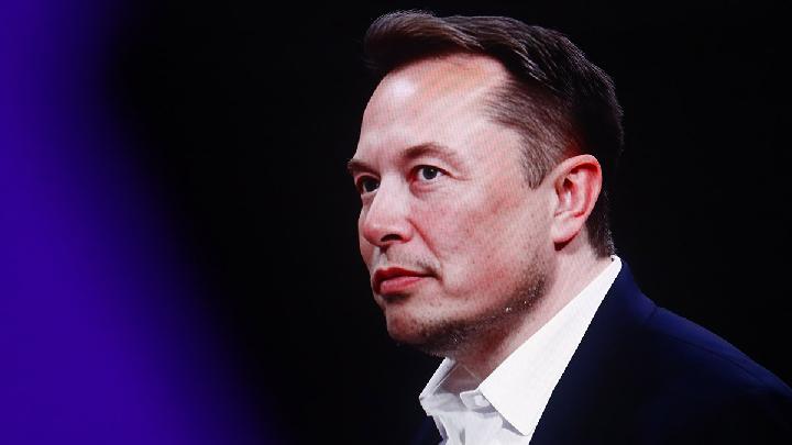 SpaceX IPO Makes Elon Musk World’s First Trillionaire