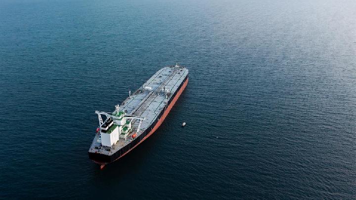 Iran Waives Ship Transit Fees in Strait of Hormuz for 60 Days