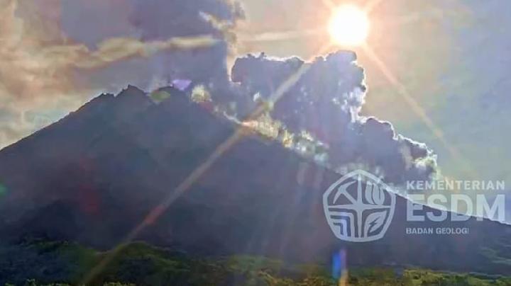 Begini Peningkatan Aktivitas Vulkanik Gunung Merapi 1 Suro