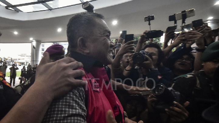 Eks Wakil Kepala BGN – Lodewyk Pusung, Ajukan Praperadilan