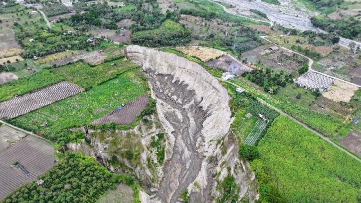 Key Strategy: Sinkhole Aceh Tengah Ancam Eksistensi Kopi Gayo, Satgas PRR Usul Perkuat Kajian Teknis Penanganan