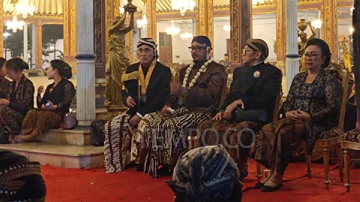 Historic Moment: Peringatan 1 Suro di Keraton Surakarta di Tengah Dualisme