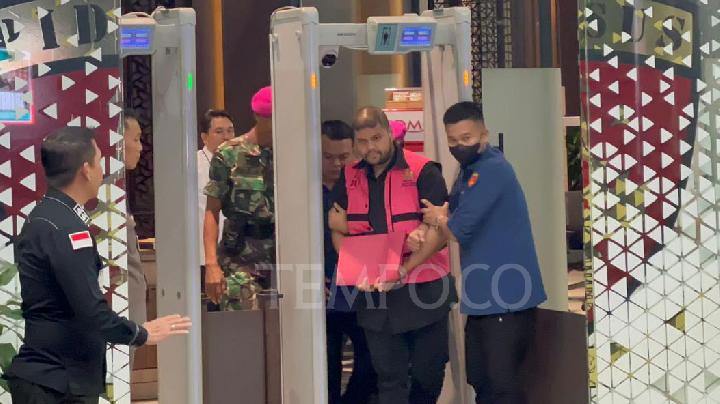 AGO Names New Suspect in Free Meal Corruption Case