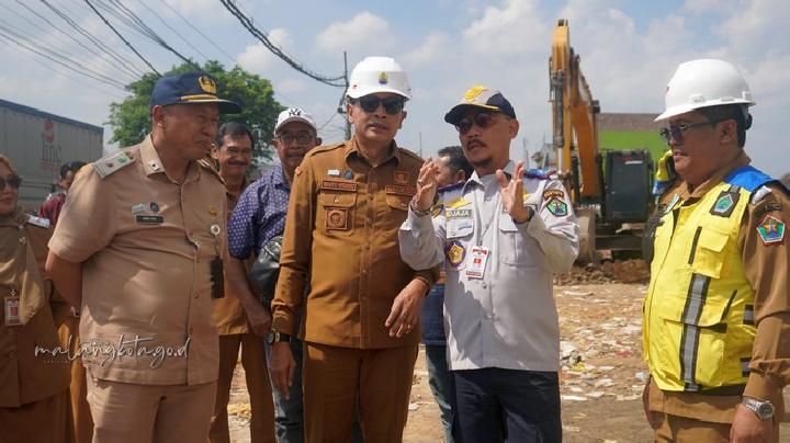 Latest Program: Wali Kota Malang Targetkan Perbaikan Jalan Pasar Gadang Rampung November 2026