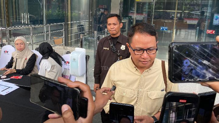 Diperiksa KPK – Eks Dirjen PHU Hilman Latief Irit Bicara