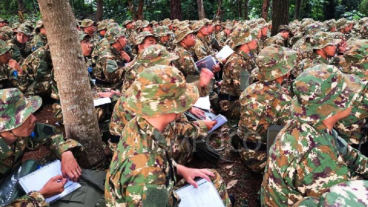 Anggota DPR: Stop Sementara Latsarmil Koperasi Merah Putih