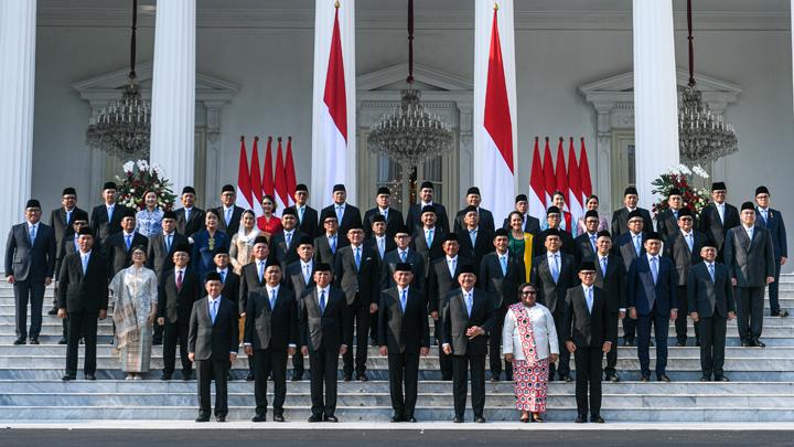 TII: 31 Indonesian Deputy Ministers Still on SOE Boards Despite Court Ban