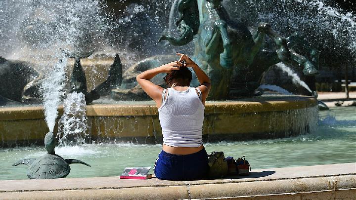 As Heat Waves Loom, Scientists Wonder How Humans Will Adapt
