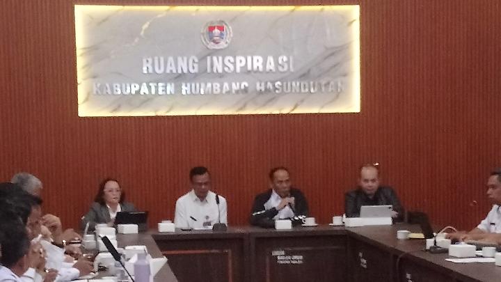Perlancar Distribusi Hasil Pertanian, Jalan Rusak 3 Kilometer di Humbang Hasundutan Mulai Rekonstruksi lewat TKD Tambahan
