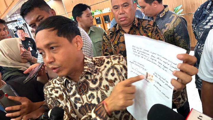 Raja Juli Laporkan Gratifikasi dari Bupati Kuansing ke KPK