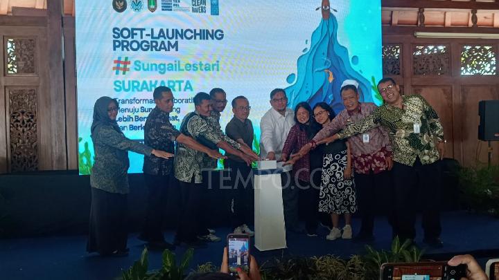 Solo Mulai Uji Kelola Sampah Sungai Berbasis Data
