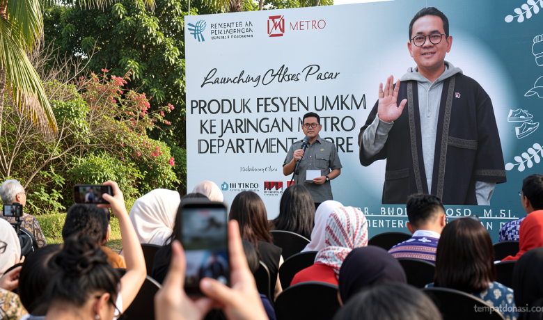 Trade Minister Claims MBG Resumption Helped Stabilize Egg Prices