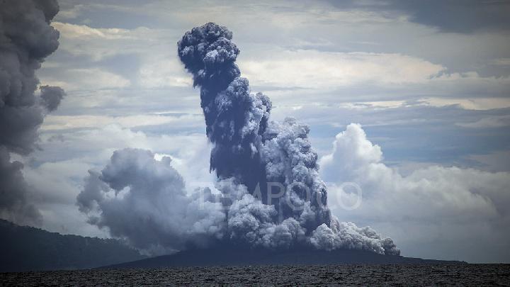 Which 5 Indonesian Volcanoes Are Showing Increased Activity? Anak Krakatau Among Them