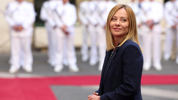 Italy to Cap Foreign Students, Ban Burqas and Niqabs in Schools