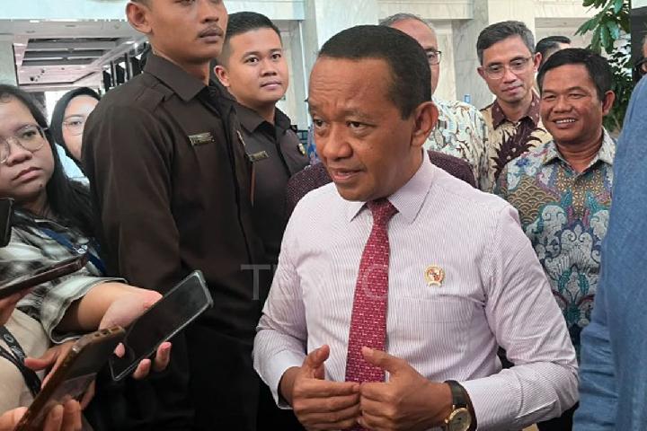 Bahlil, Suahasil Meet Prabowo at Palace: What’s on the Agenda?