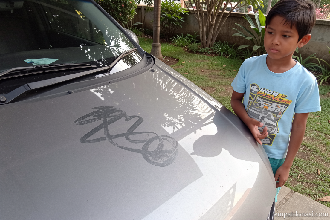 How to Remove Volcanic Ash from Vehicles Without Scratches