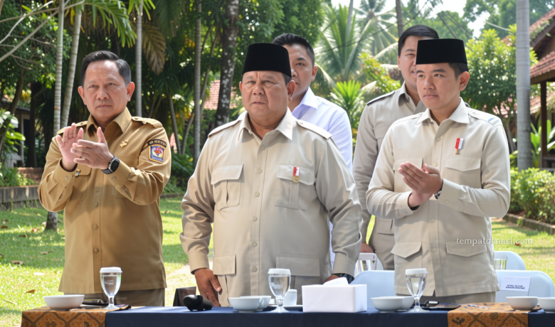 Prabowo Urges Calm, Safety Compliance Near Anak Krakatau